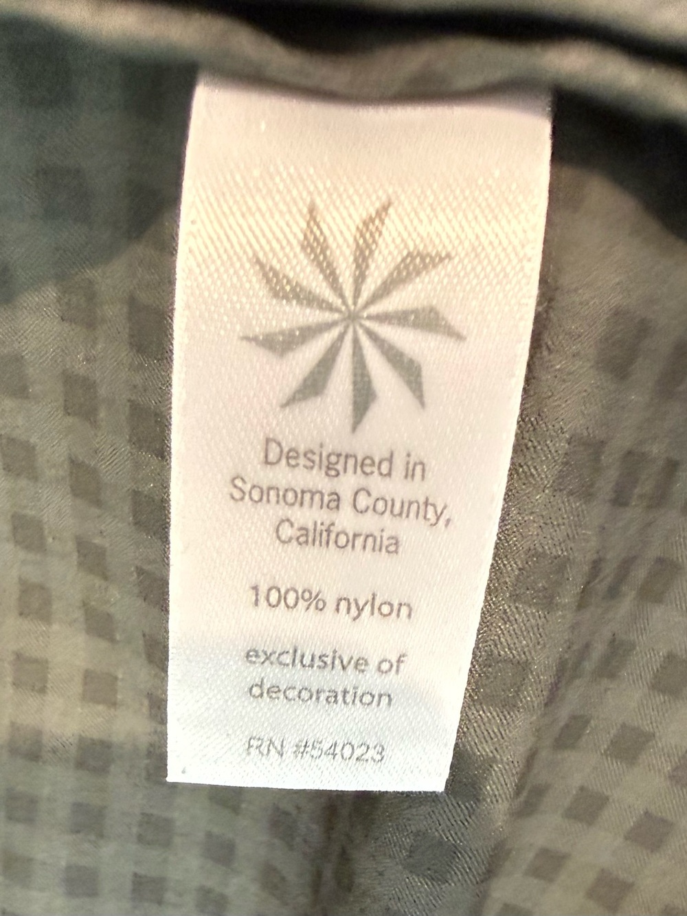 Athleta Drippity Hooded Windbreaker Jacket - Green - Size M - Picture 14 of 15